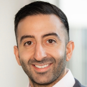 Peddy Hashemi Headshot